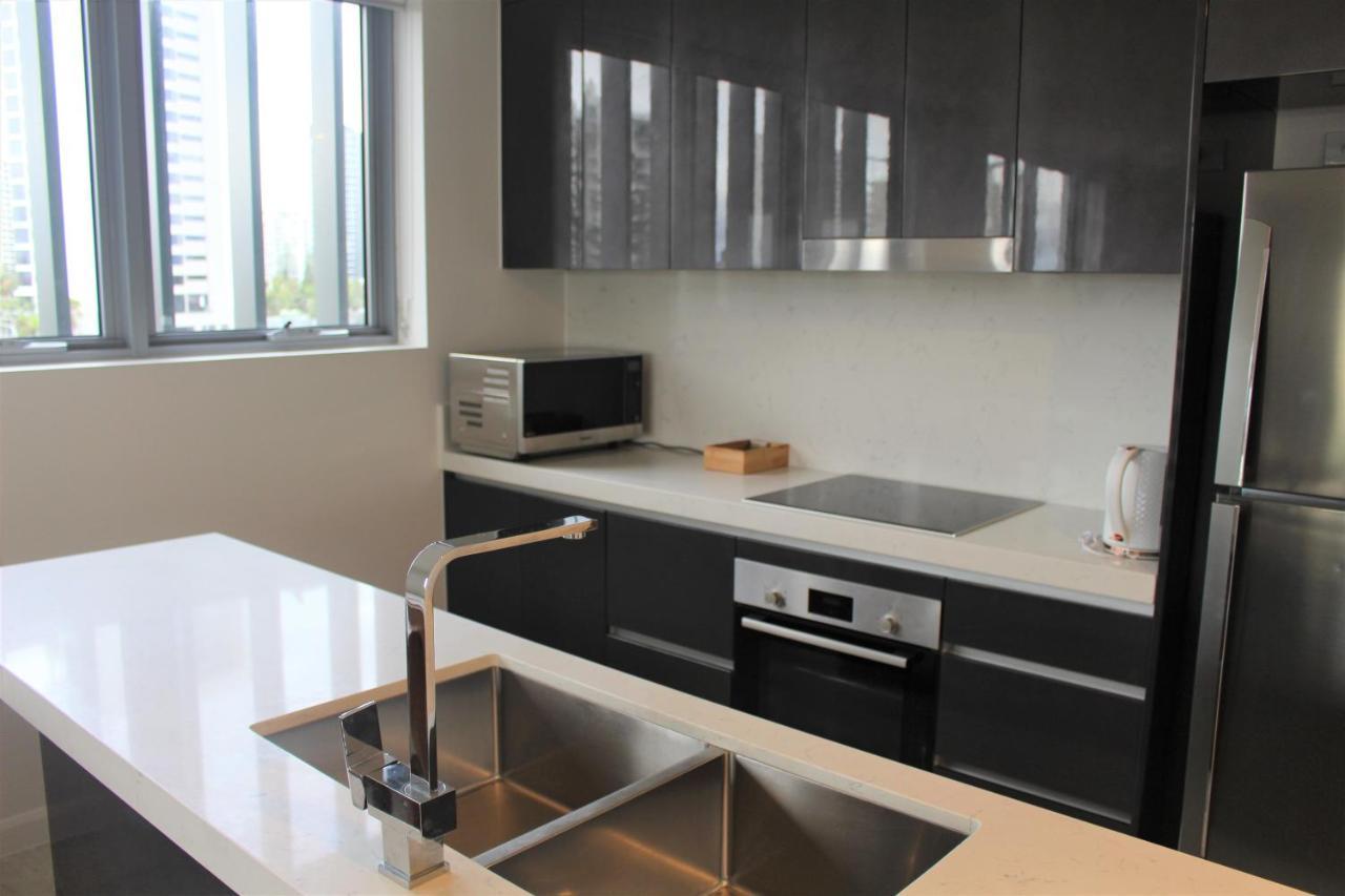 Serenity Surfers Paradise Apartamento