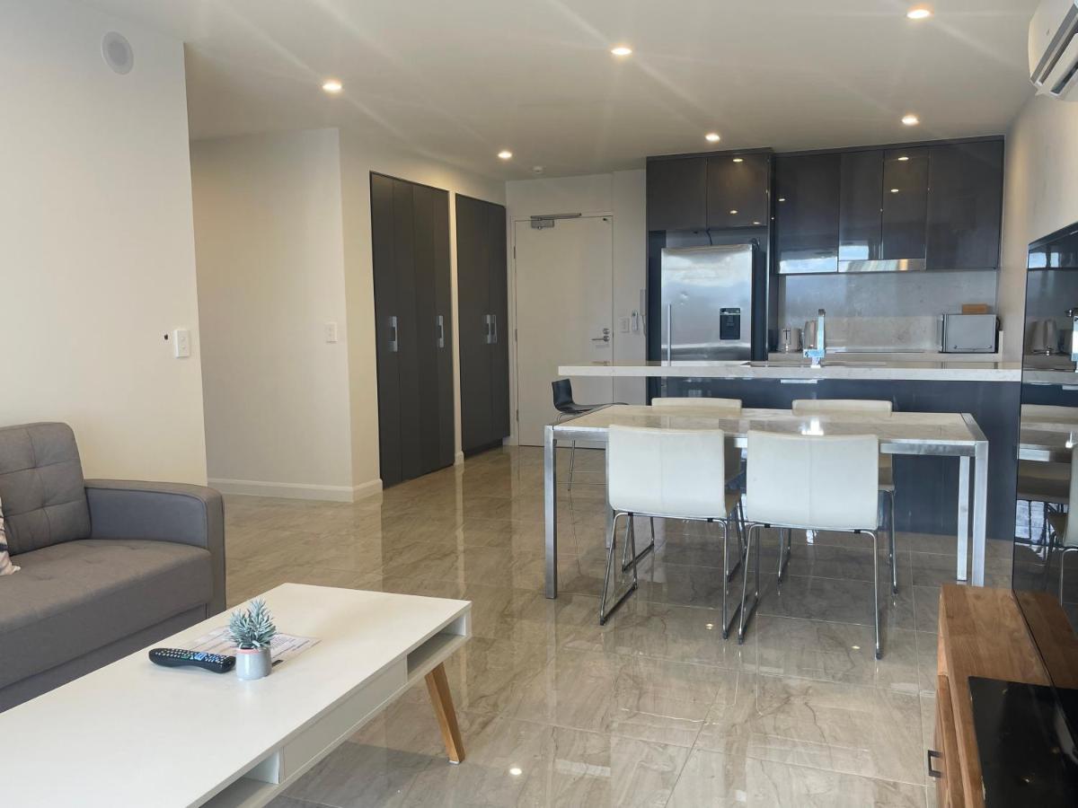 Serenity Surfers Paradise Apartamento