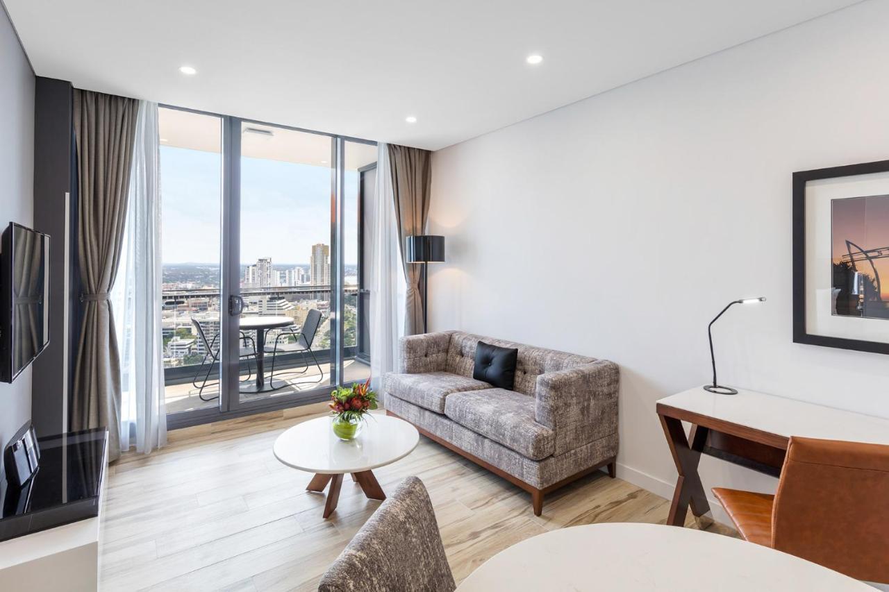 Meriton Southport