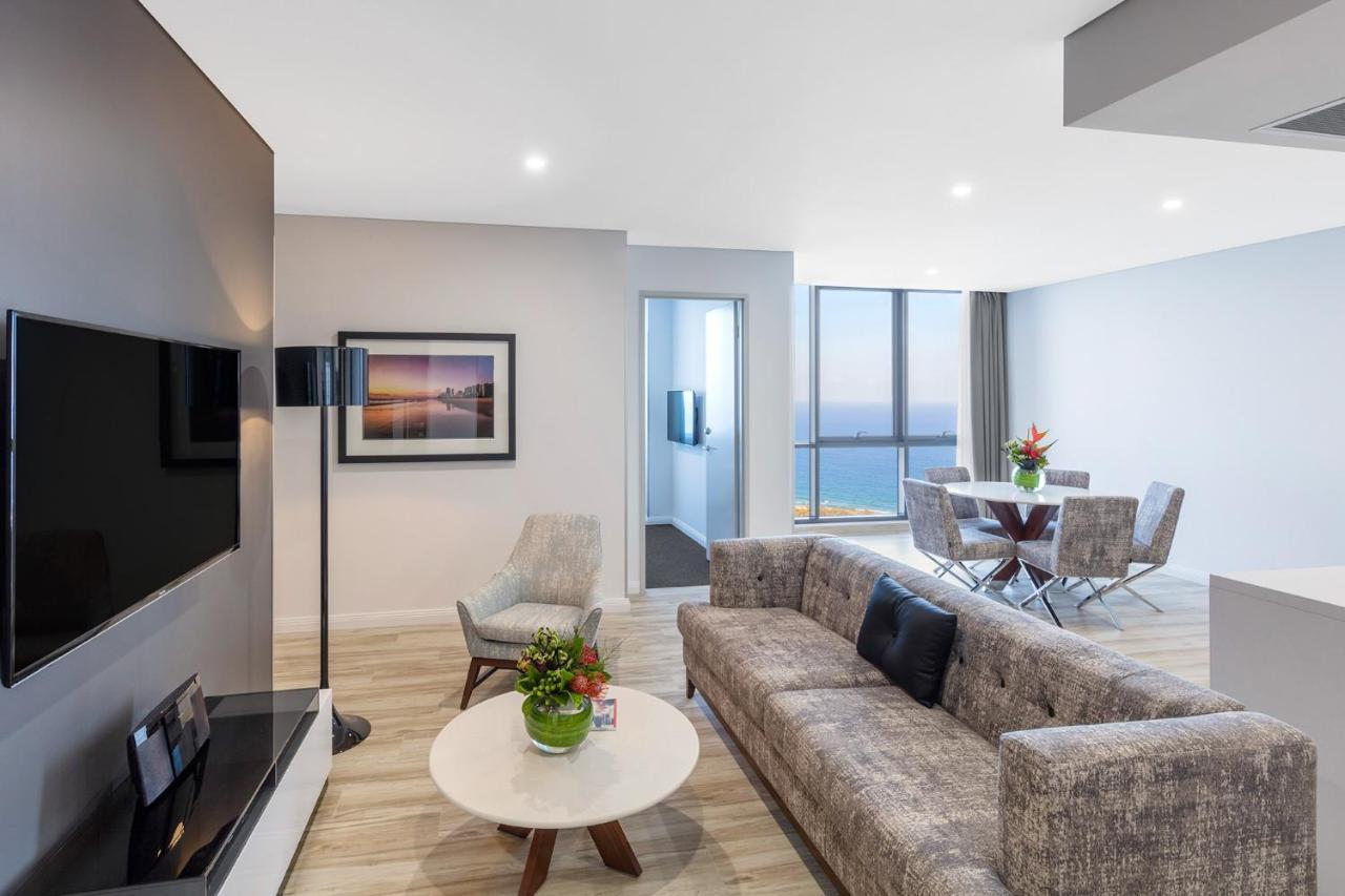 Hotel Meriton Southport Gold Coast