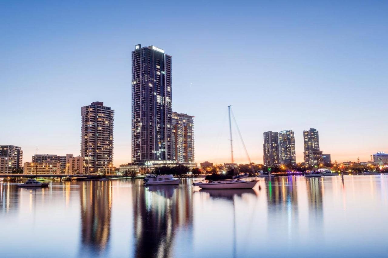 Hotel Meriton Southport Gold Coast