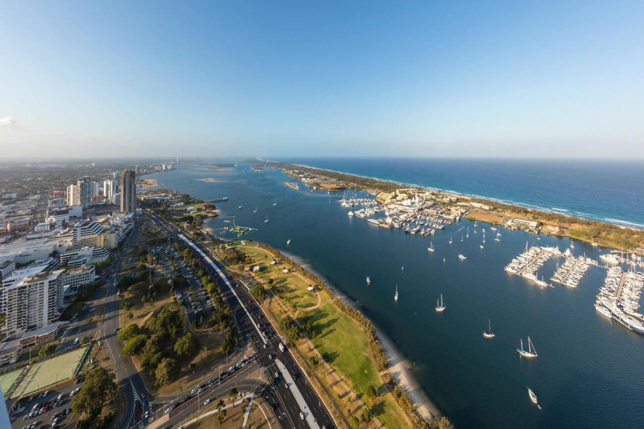 Meriton Southport Hotel