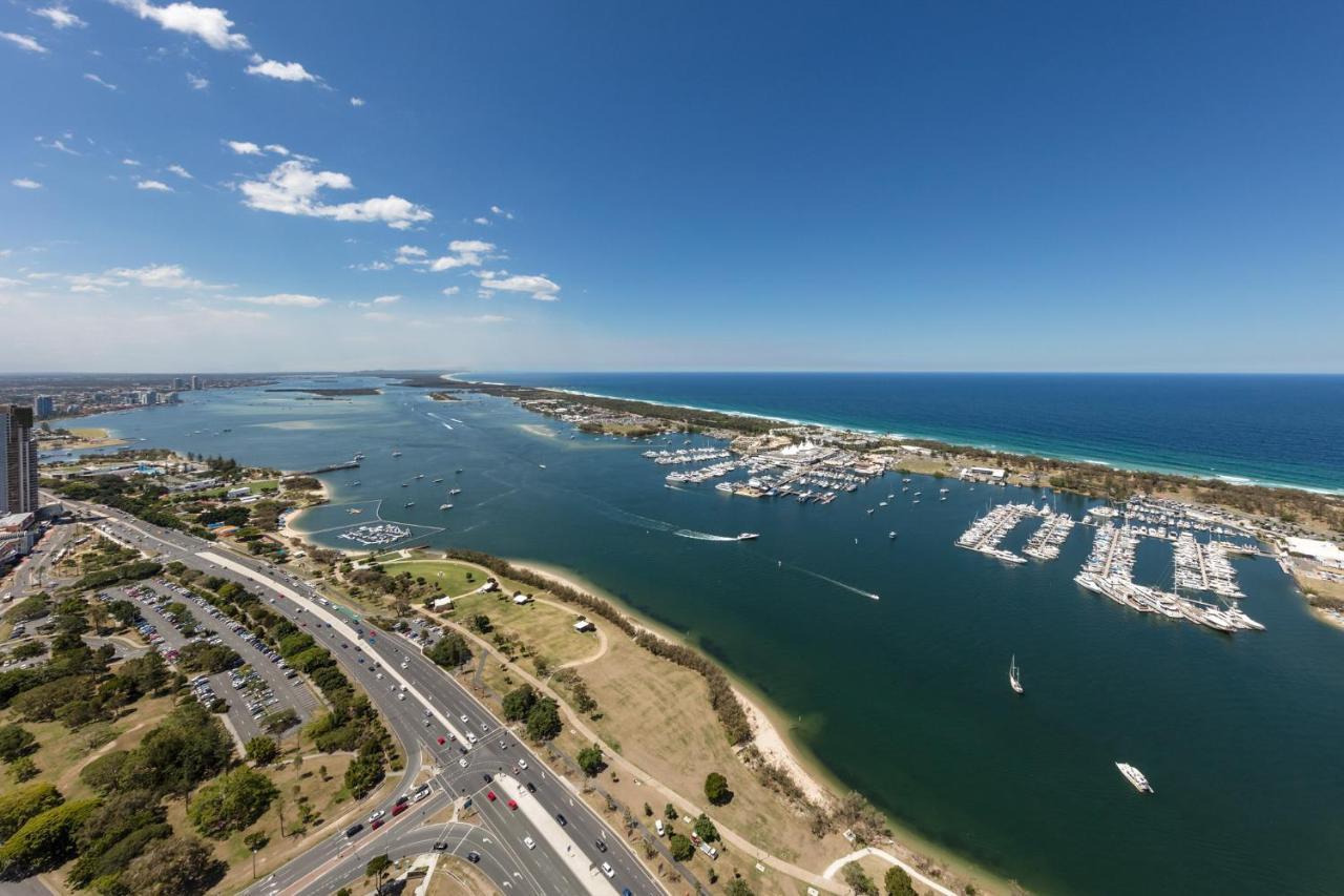 Hotel Meriton Southport Gold Coast