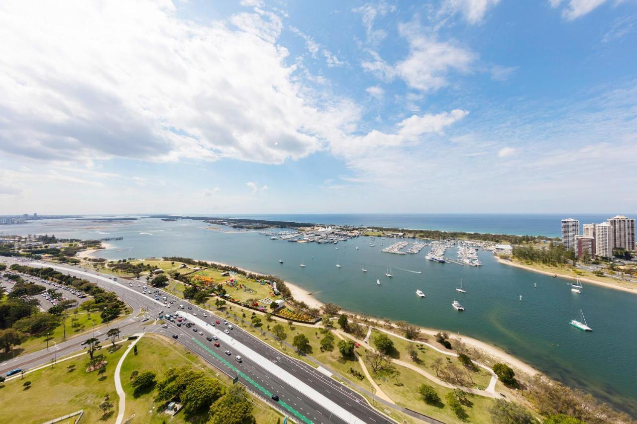 Meriton Southport Hotel