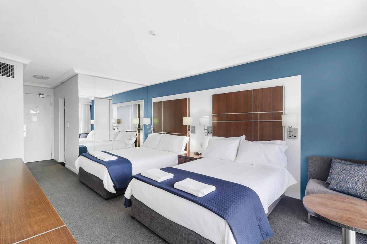 Bed & Breakfast Offline - Stunning 1br Minutes From The Sand - Fast Wifi & Spa Gold Coast