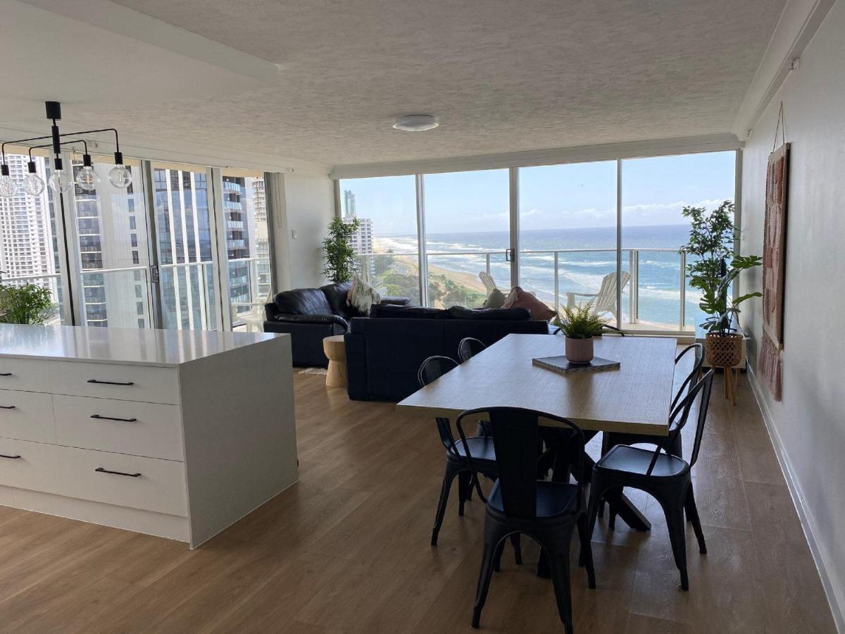 Aparthotel Hi Surf Beachfront 4*