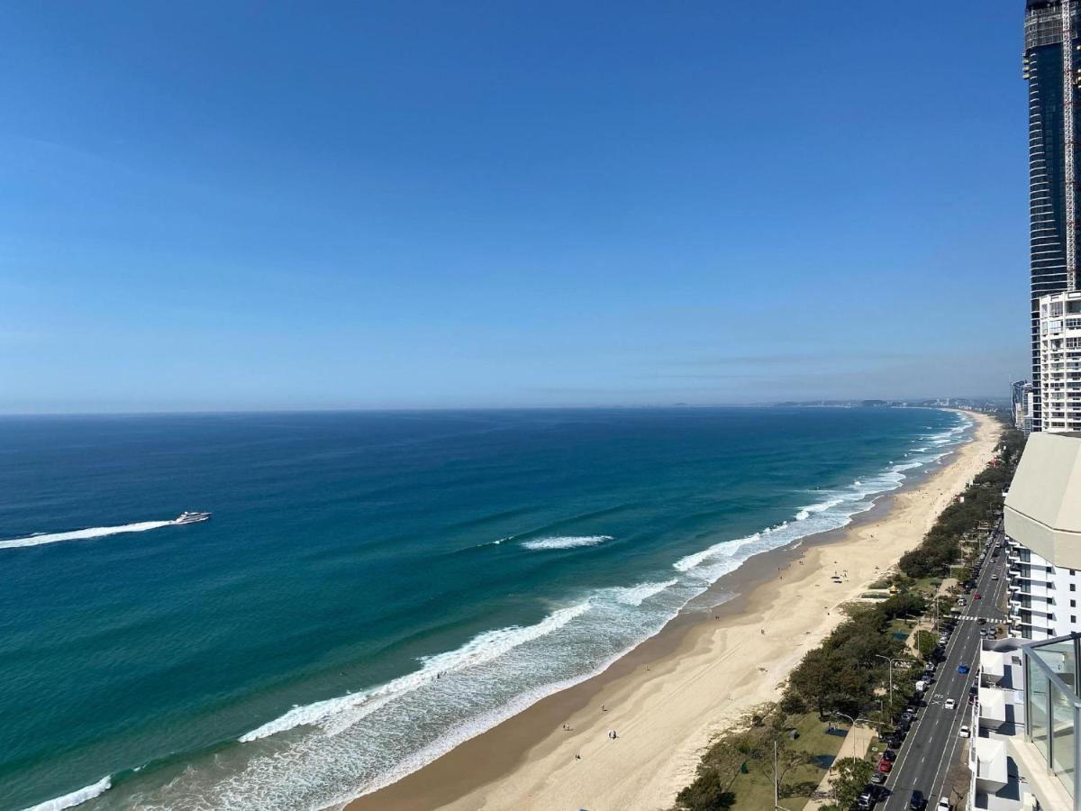 Hi Surf Beachfront 4*