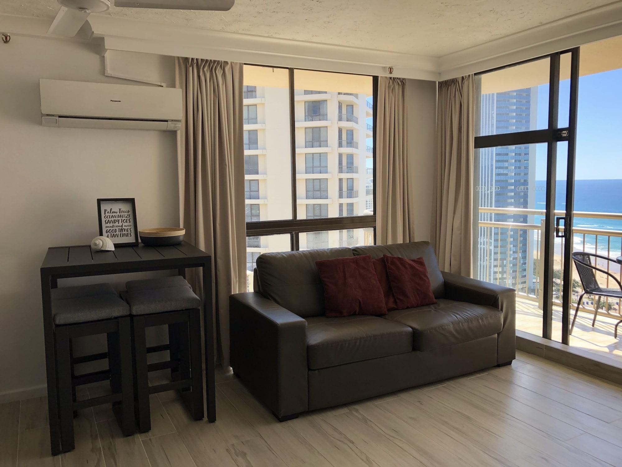 Aparthotel Beachcomber - Official