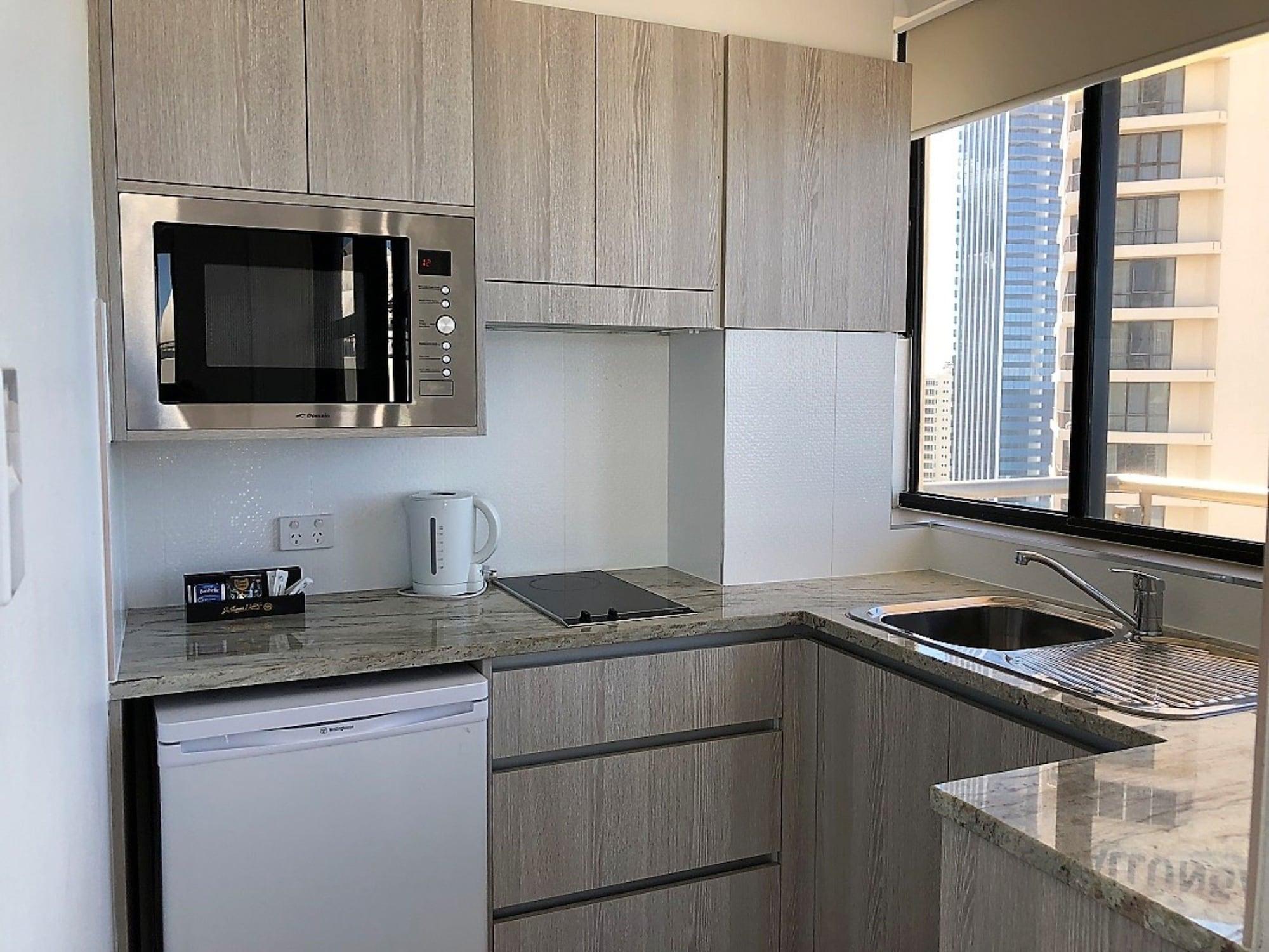 Aparthotel Beachcomber - Official Gold Coast