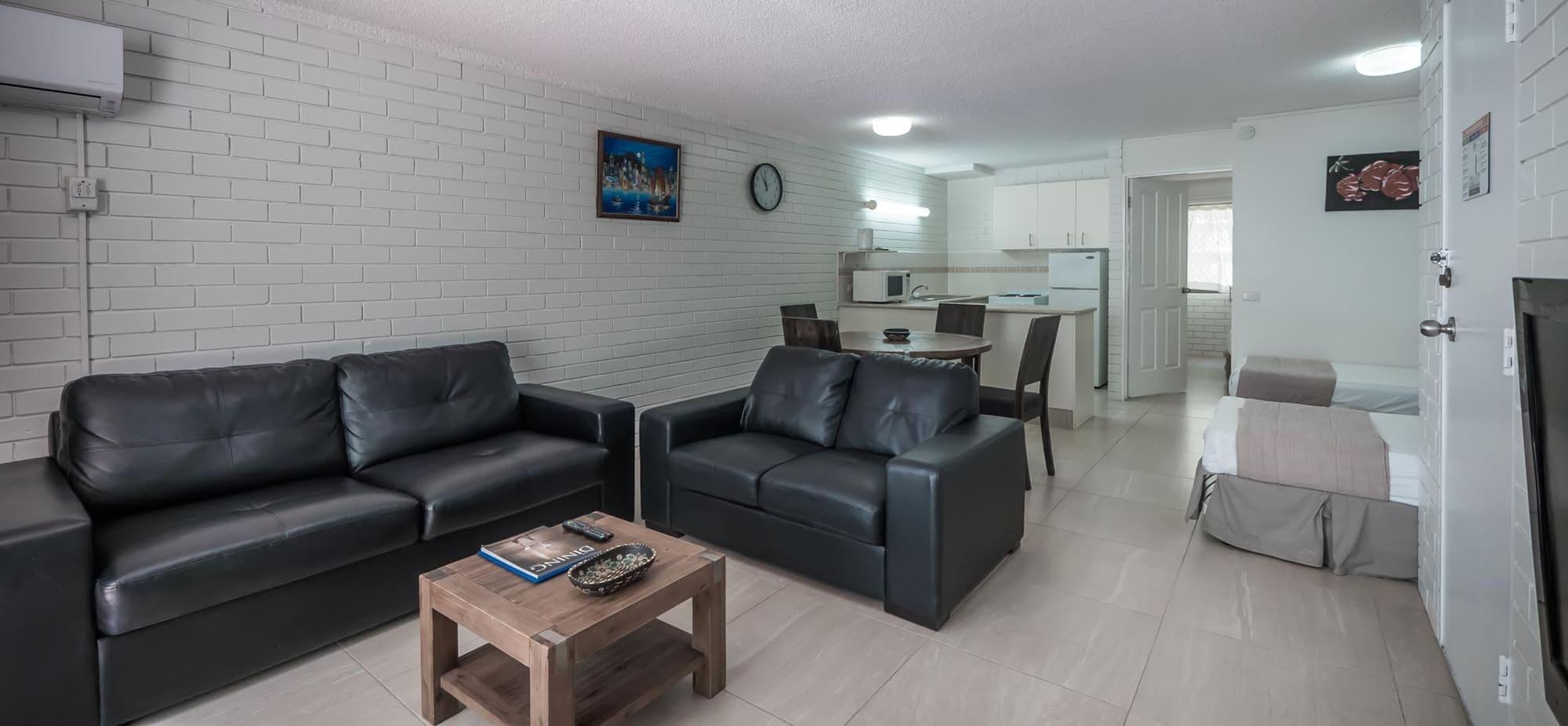 Trickett Gardens Aparthotel 3*