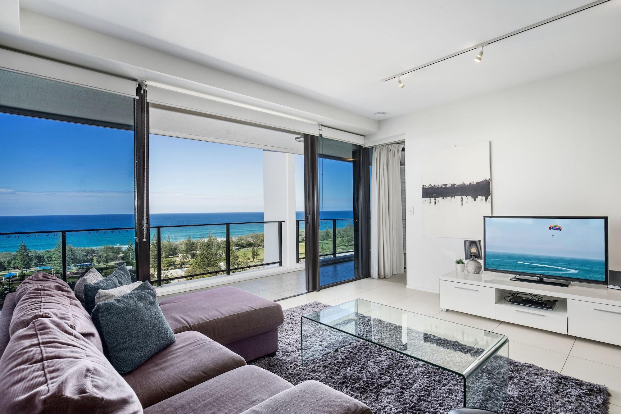 Resort Ultra Broadbeach 4*