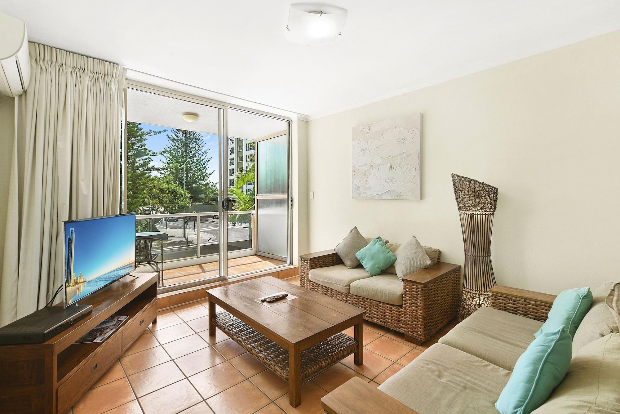 Aparthotel Carlton 3*
