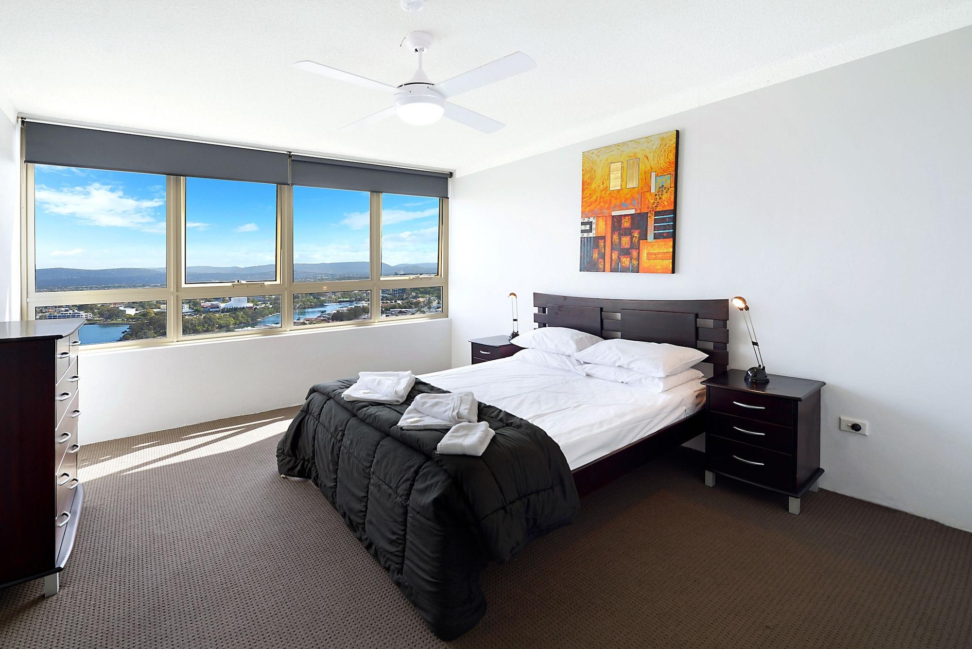 Condor By Premium Aparthotel 3*