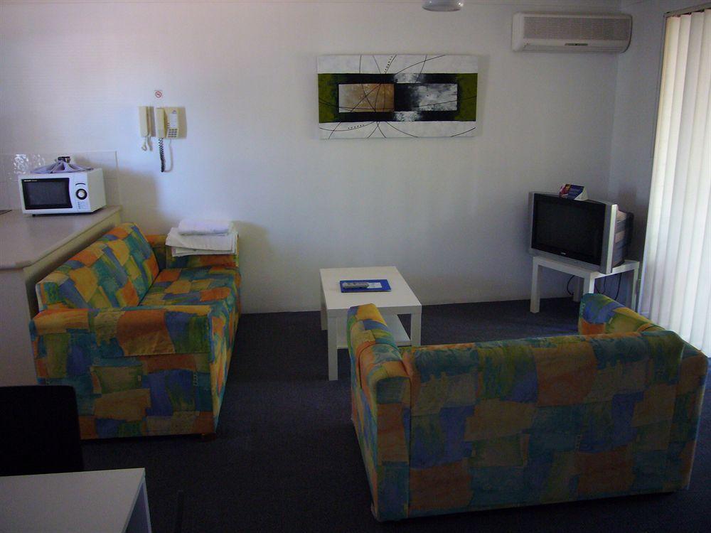 Chevron Palms By Premium Aparthotel 4*