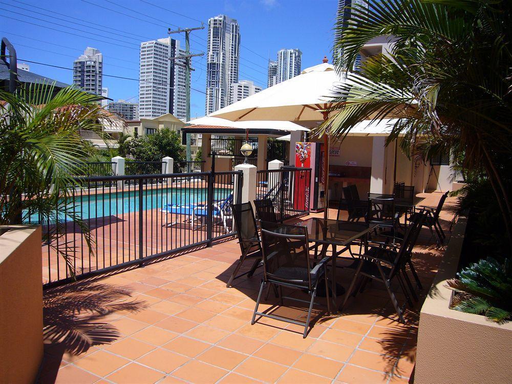 Chevron Palms By Premium 4*