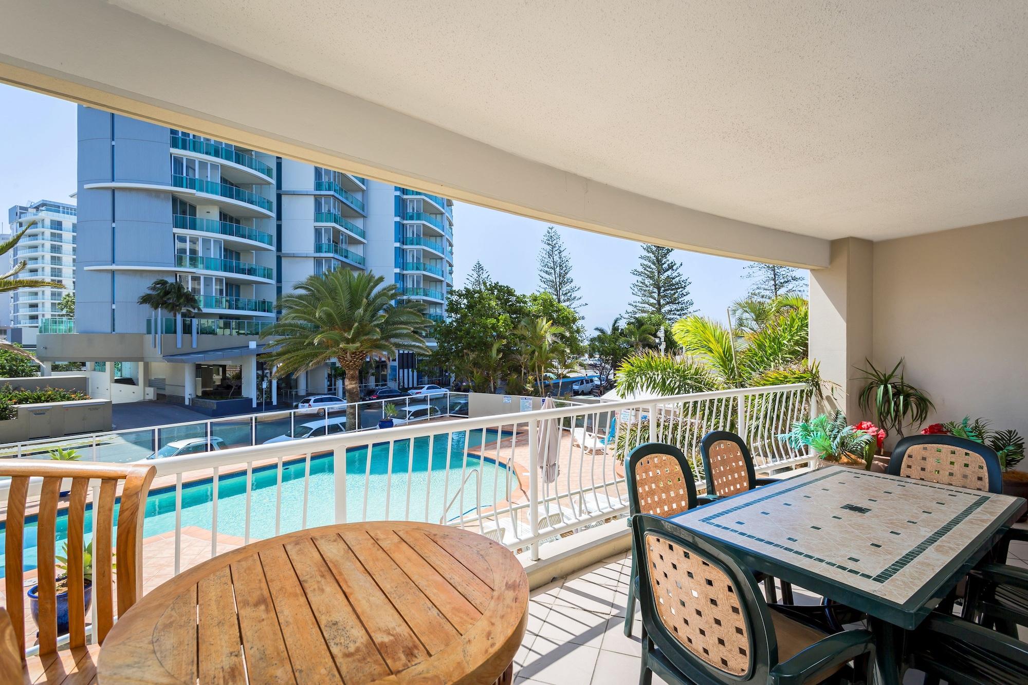 Kirra Aparthotel