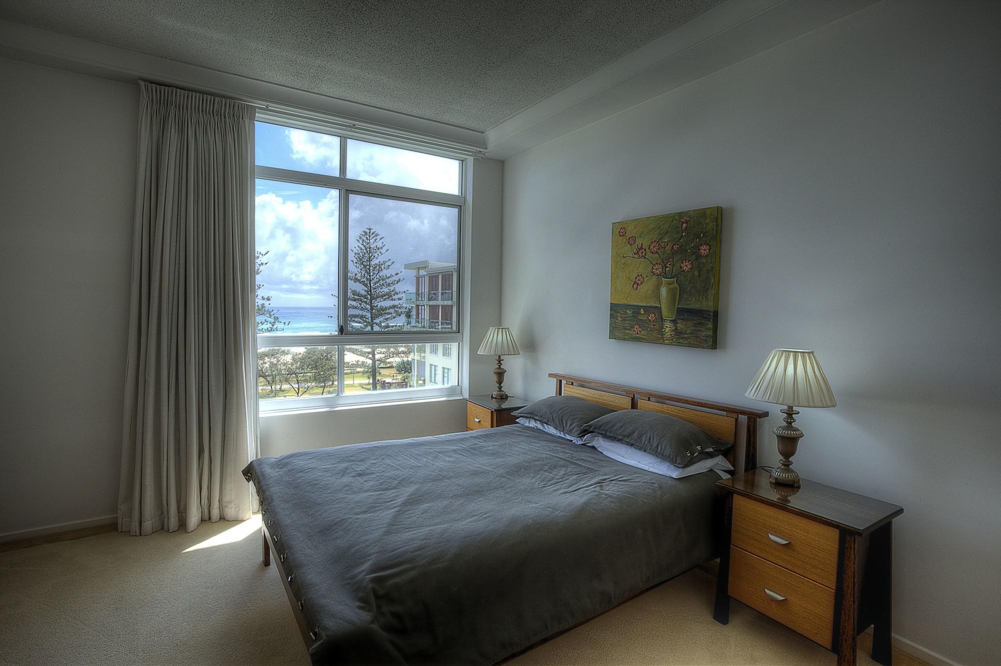 Kirra Aparthotel 4*