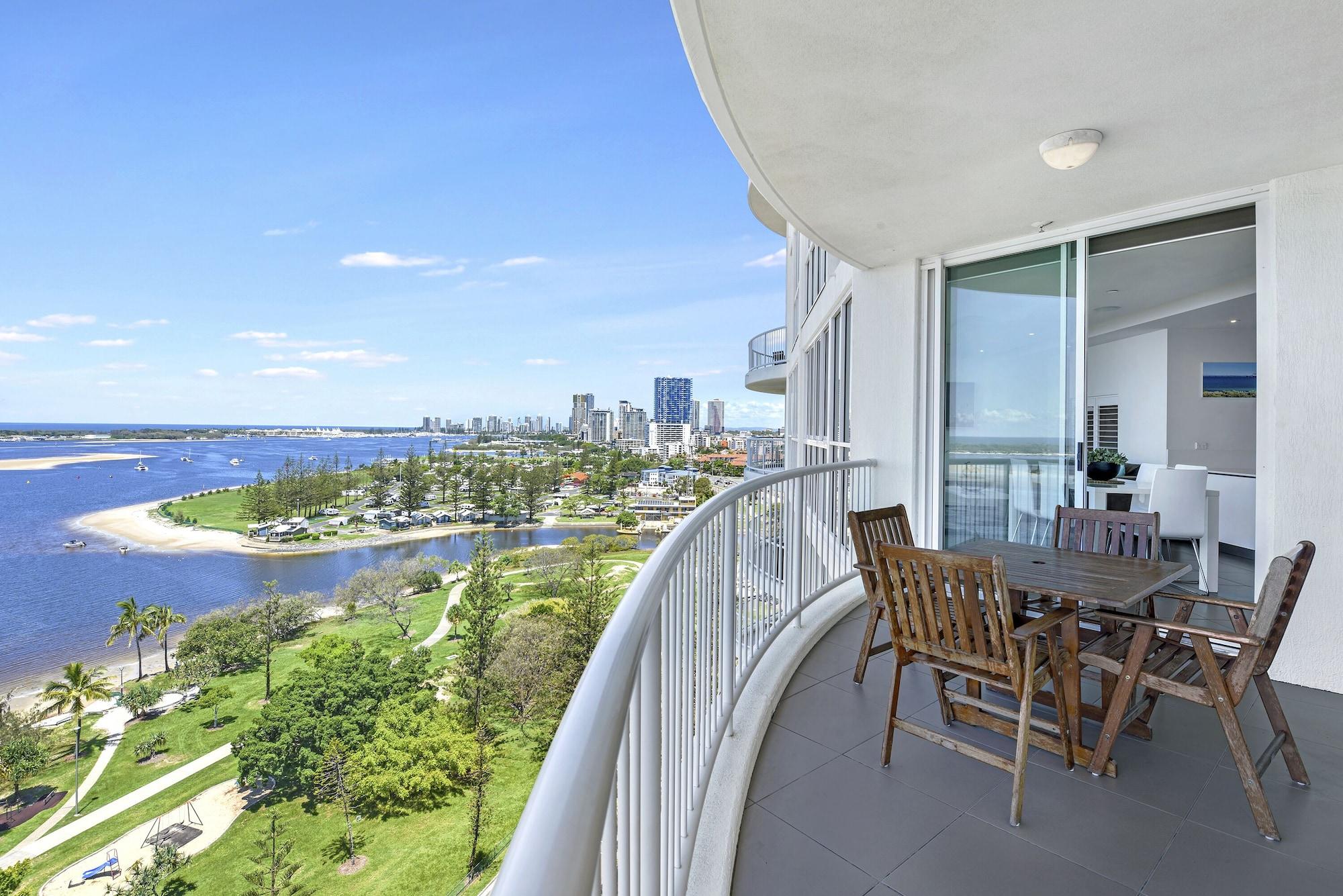 Crystal Bay On The Broadwater