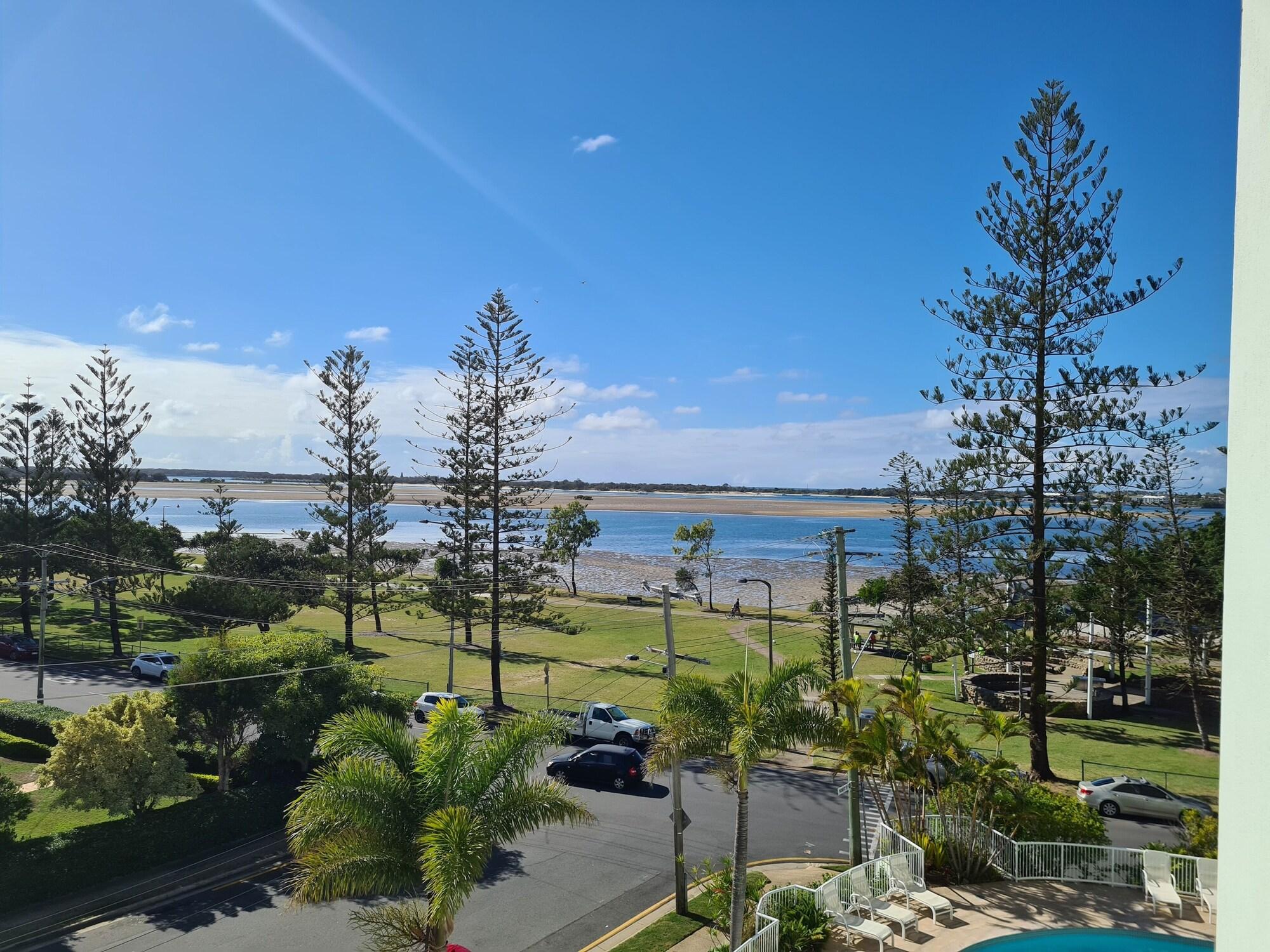 Crystal Bay On The Broadwater 3*