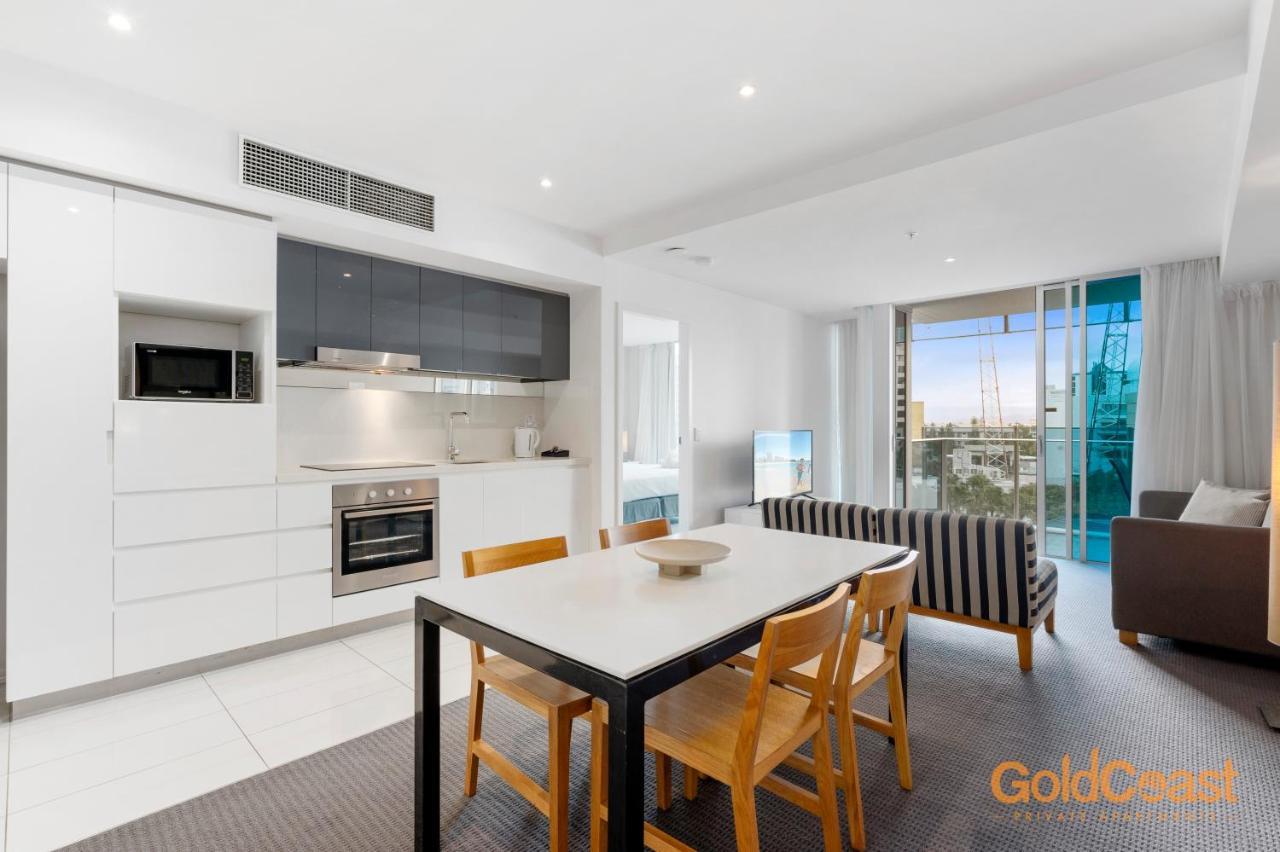 Gold Coast Private Apartments - H Residences, Surfers Paradise Apartment