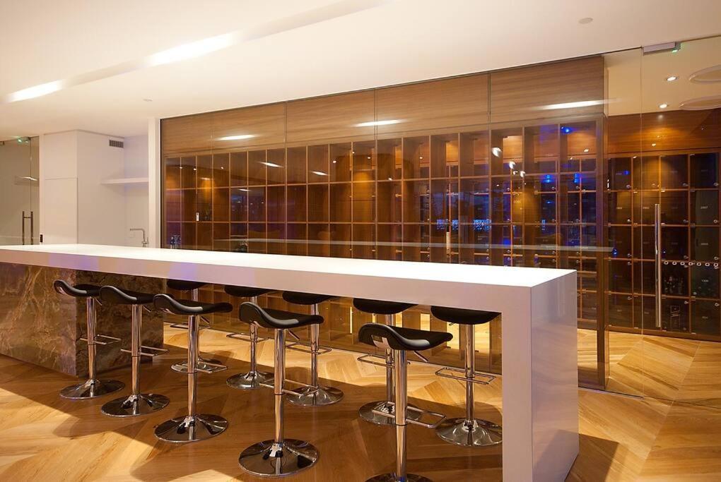 Oasis // Broadbeach * Gold Coast