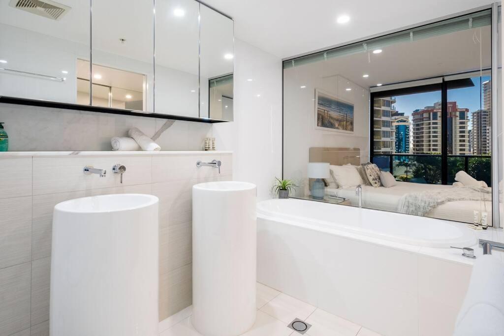 Oasis // Broadbeach Holiday home *