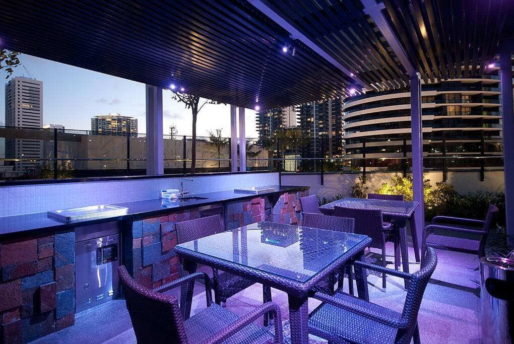 Oasis // Broadbeach *