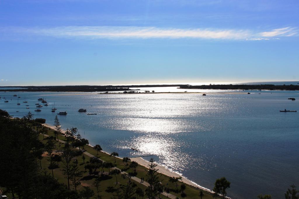 Crystal Bay On The Broadwater Aparthotel 3*