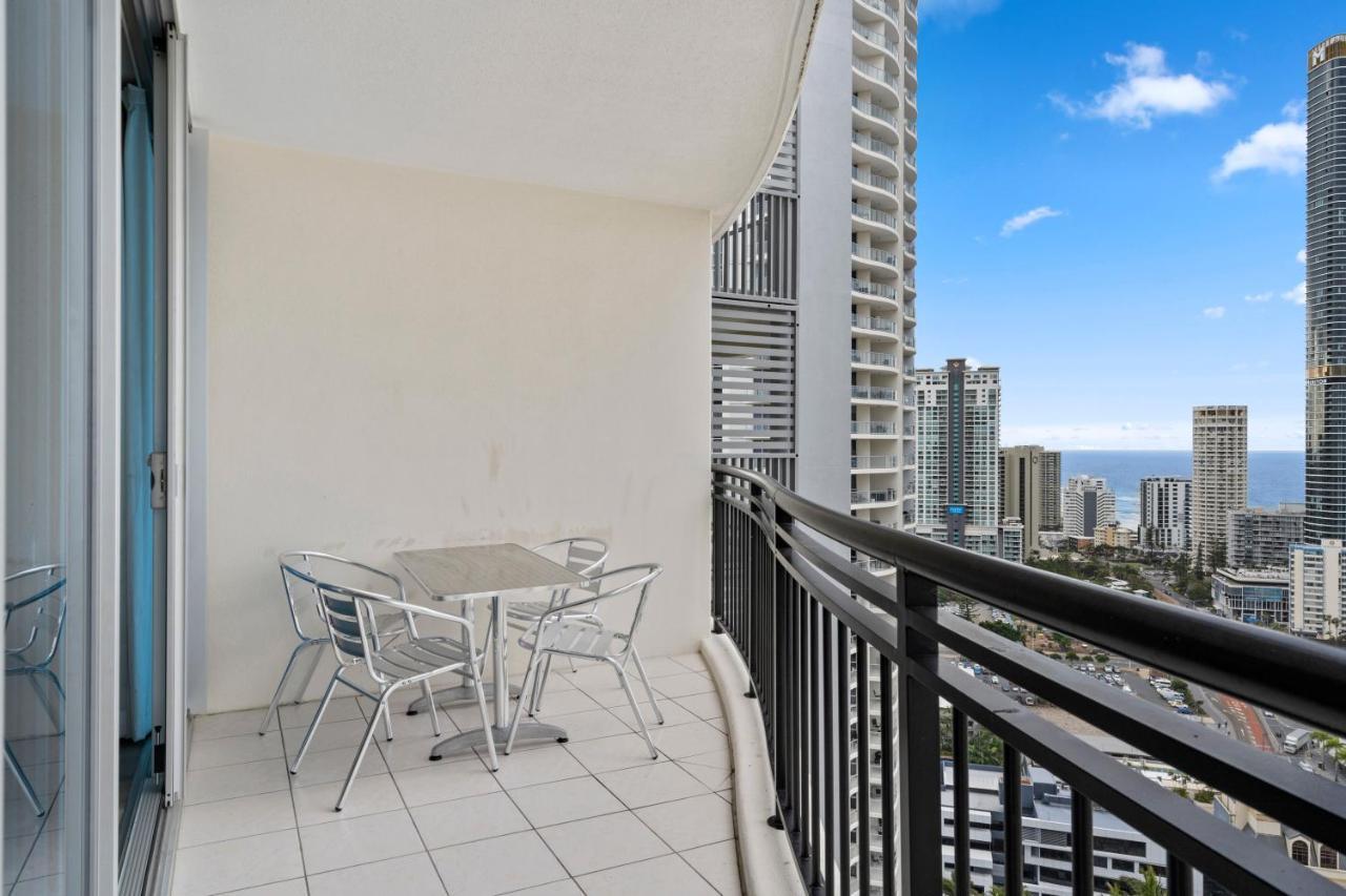 Apartamento Towers Of Chevron - Private *