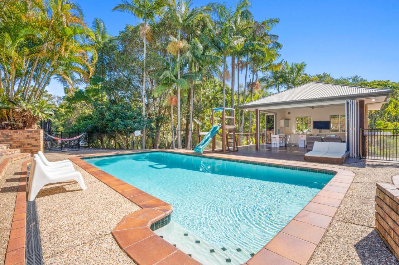 Paradise Retreat With Waterfall & Pool On 2000m2