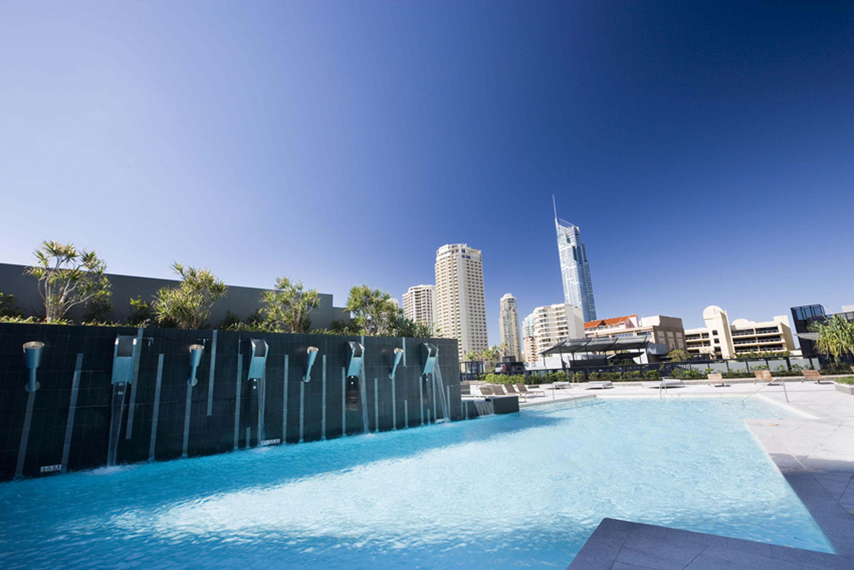 Mantra Circle On Cavill Aparthotel Gold Coast