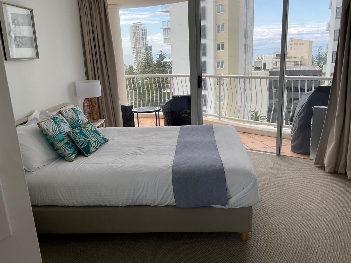 Broadbeach Aparthotel 4*