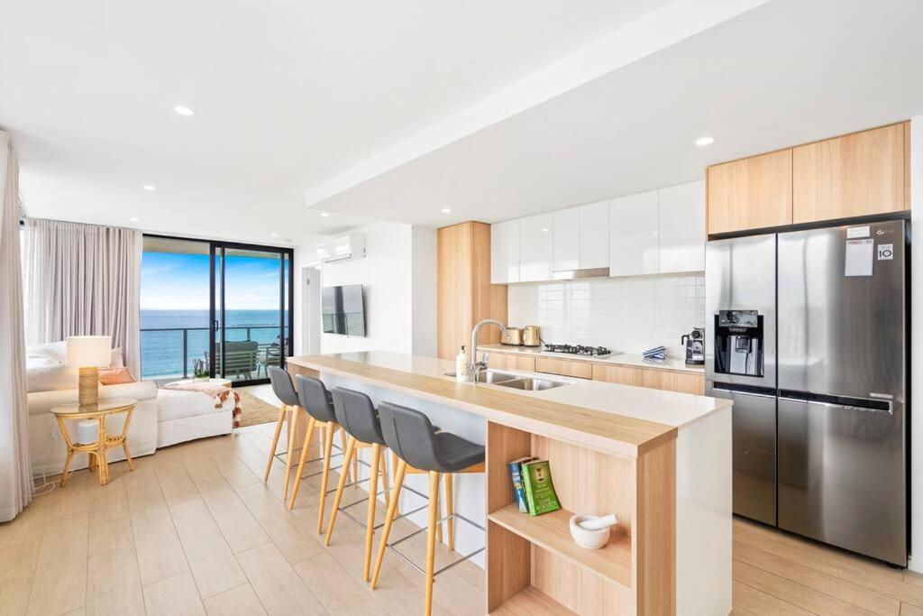 Luxury Ocean View Apartment *