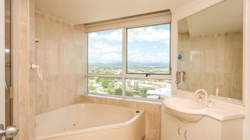2nd Avenue - Hosted By Burleigh Letting Apartment *