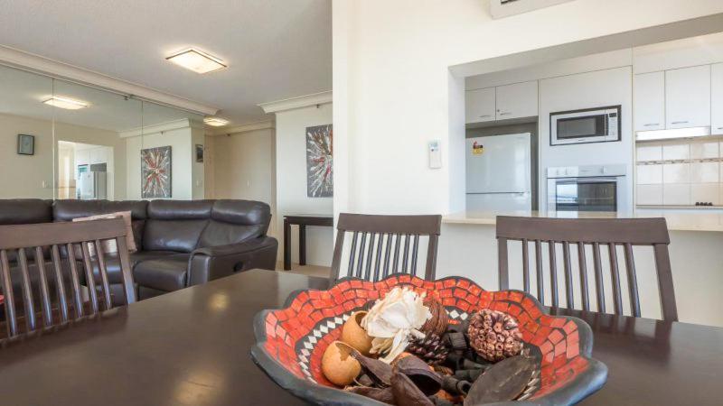 Apartment 2nd Avenue - Hosted By Burleigh Letting *