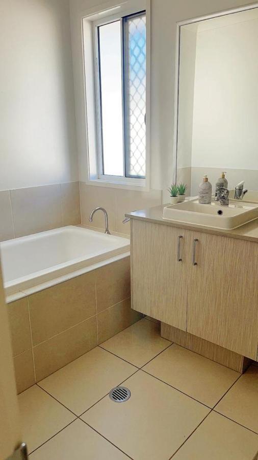 Homestay Near Helensvale Station Gold Coast