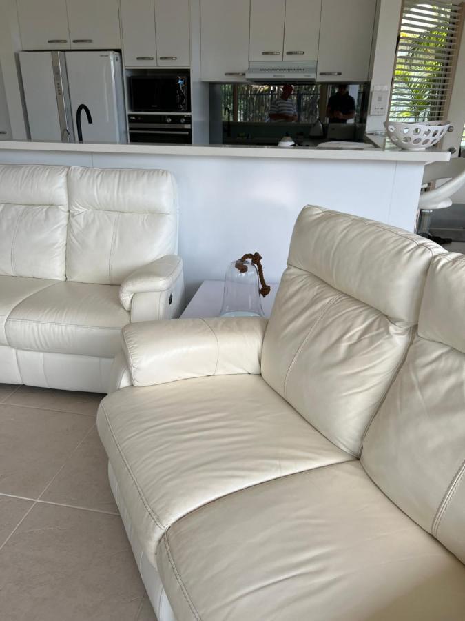 Aparthotel Sandcastles On Currumbin Beachfront, 4*