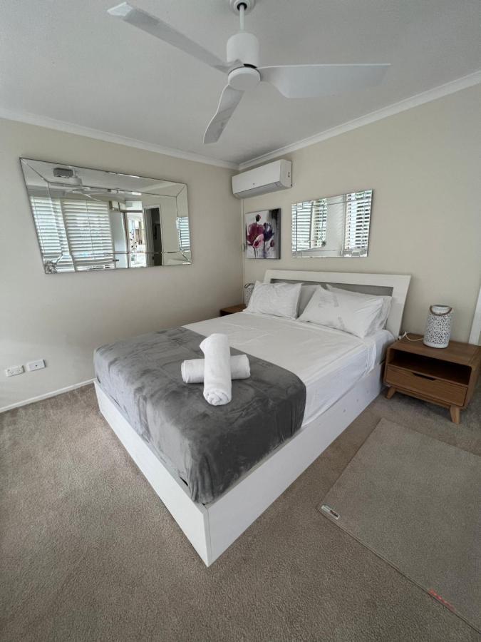 Aparthotel Sandcastles On Currumbin Beachfront, Gold Coast