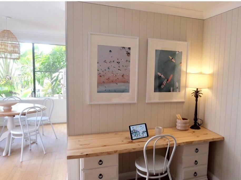 Unit - Steps From The Beach! Sleeps 4. *