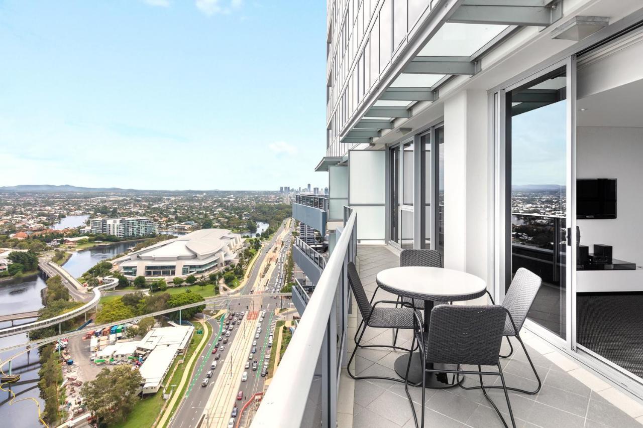 Meriton Broadbeach Hotel 5*