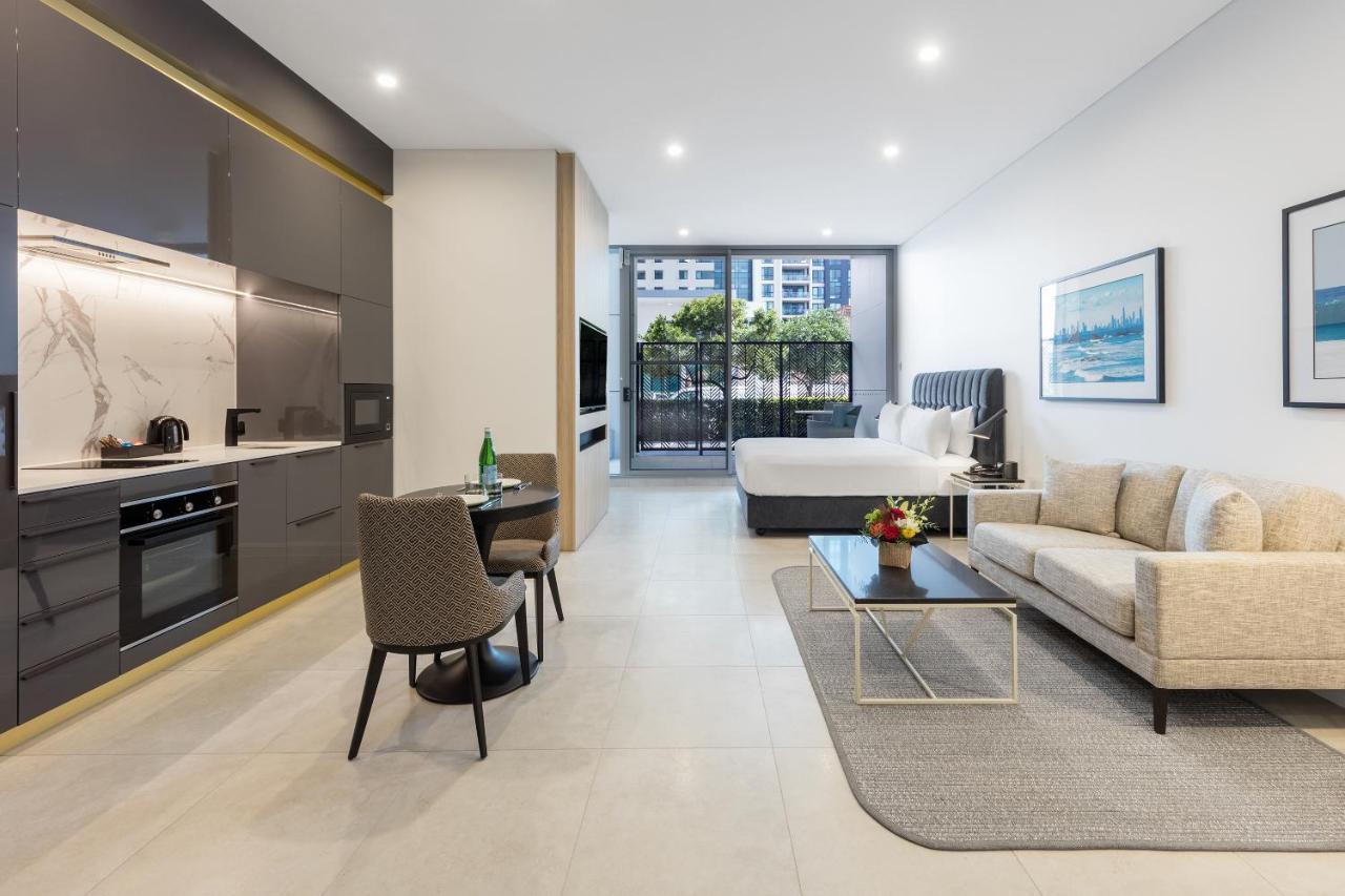 Meriton Broadbeach Hotel Gold Coast