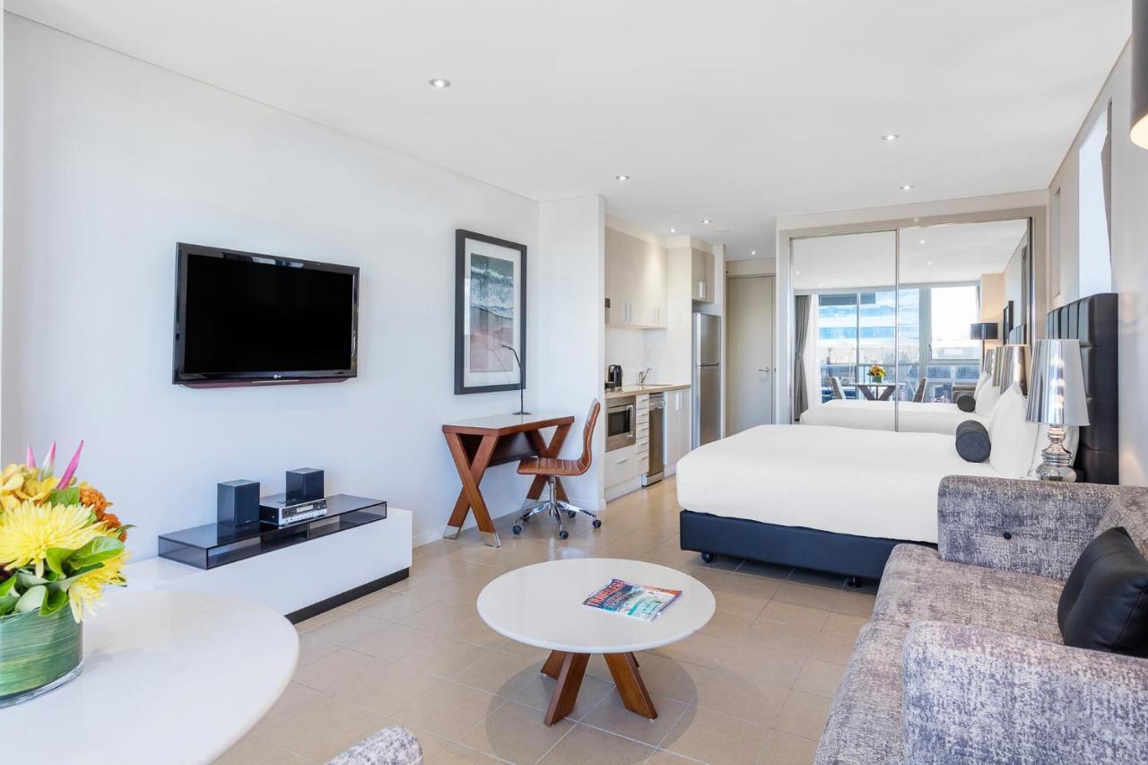 Hotel Meriton Broadbeach Gold Coast
