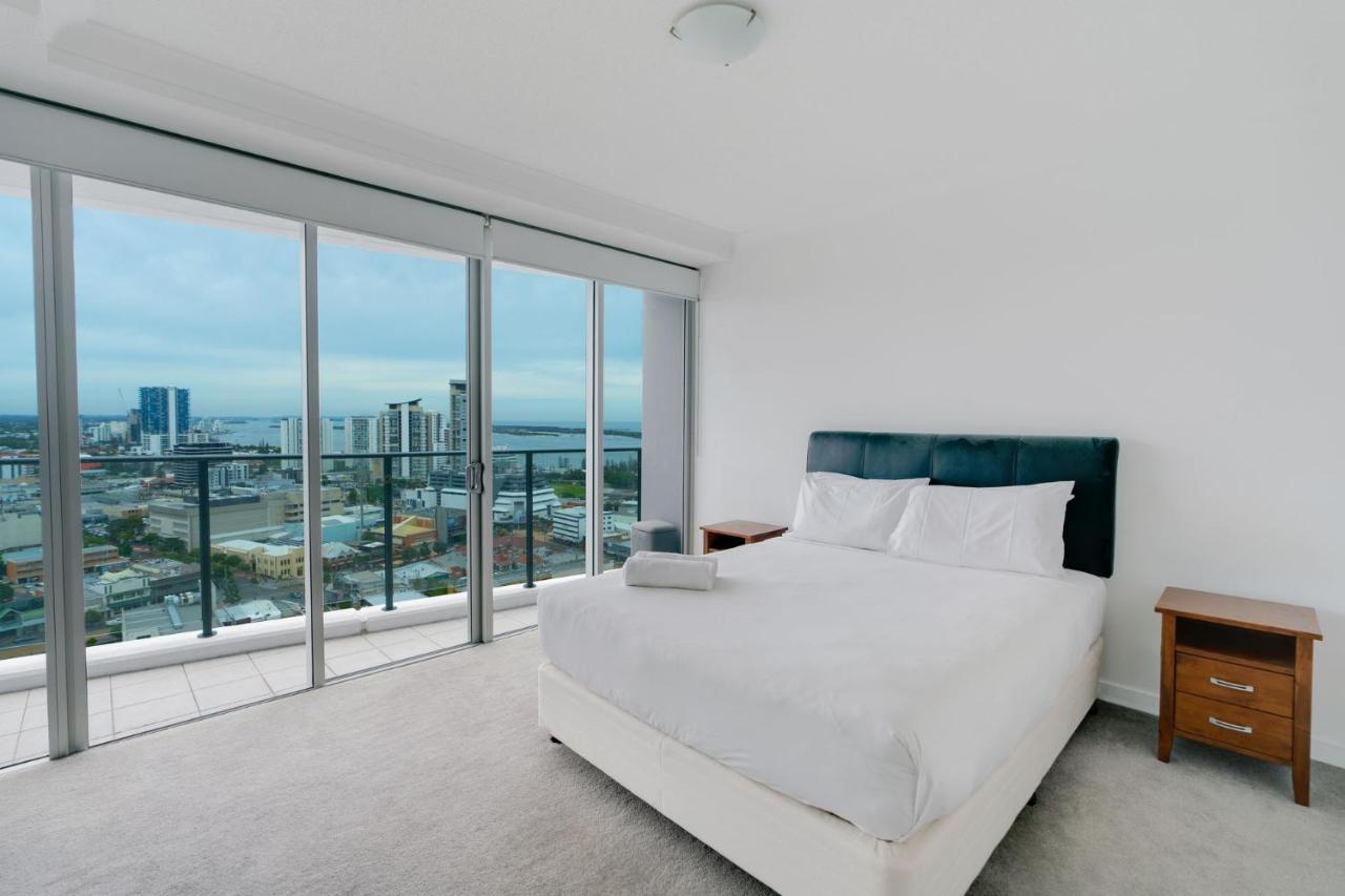 Southport Central Towers 1 Bedroom - Gchm *