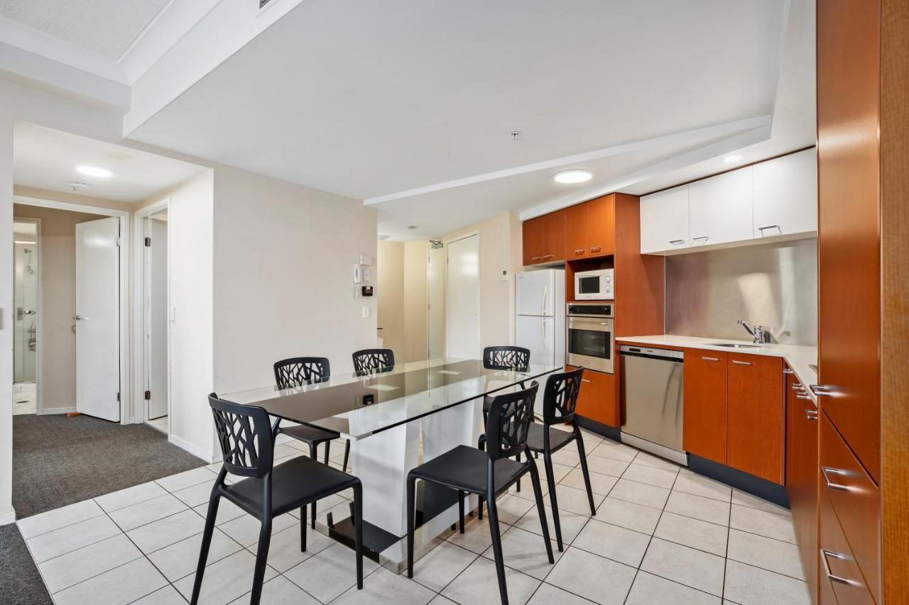 Apartamento Towers Of Chevron - Private