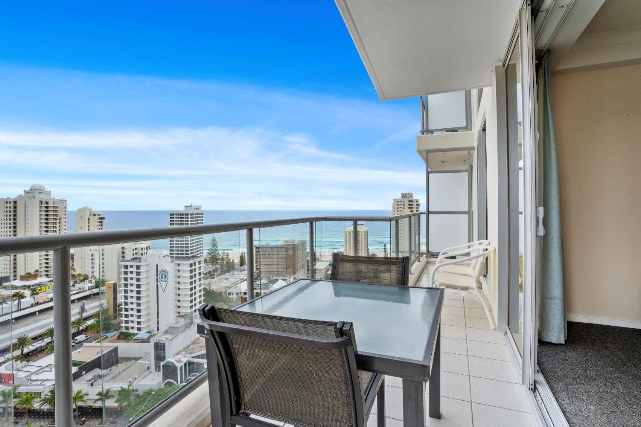 Apartamento Towers Of Chevron - Private *