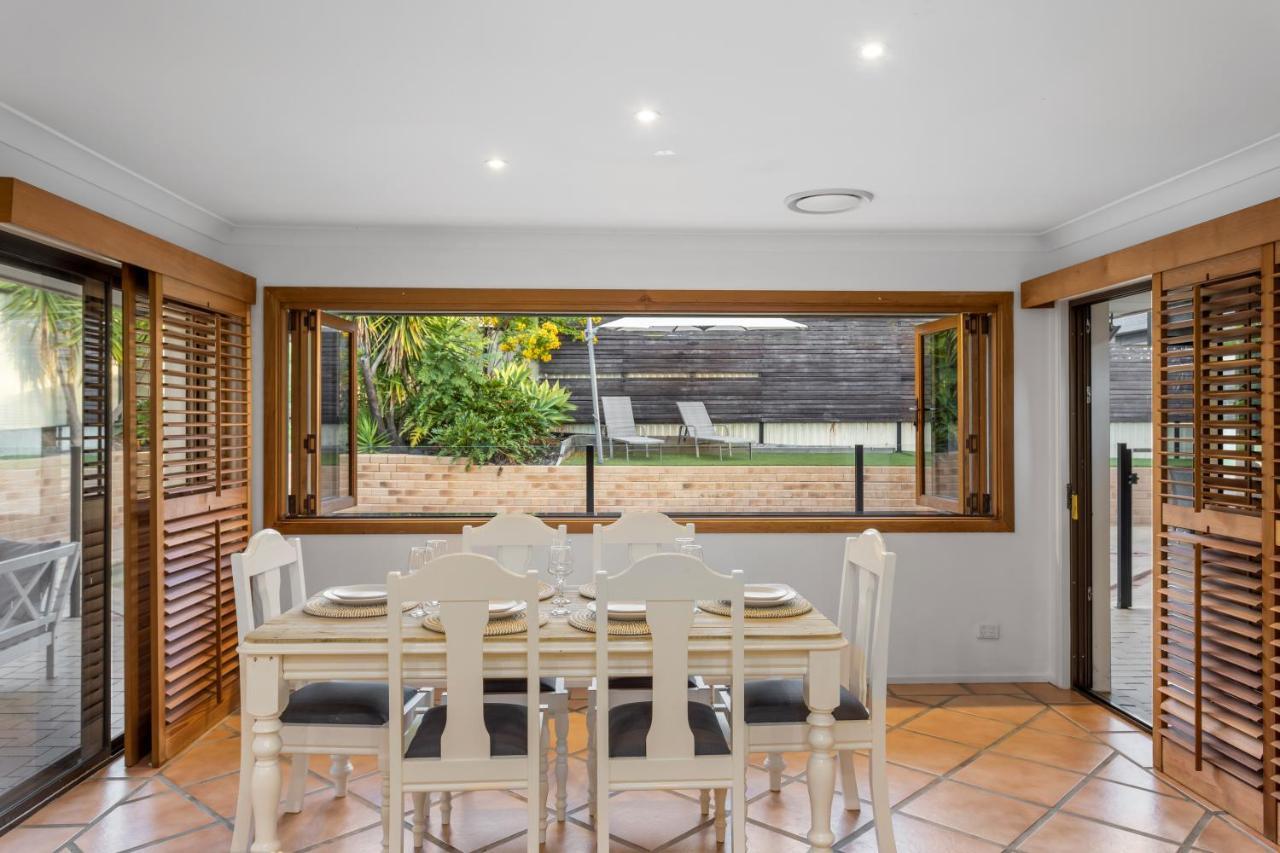 Holiday home Spacious 4 Bedroom Entire With Pool - Robina, Gold Coast
