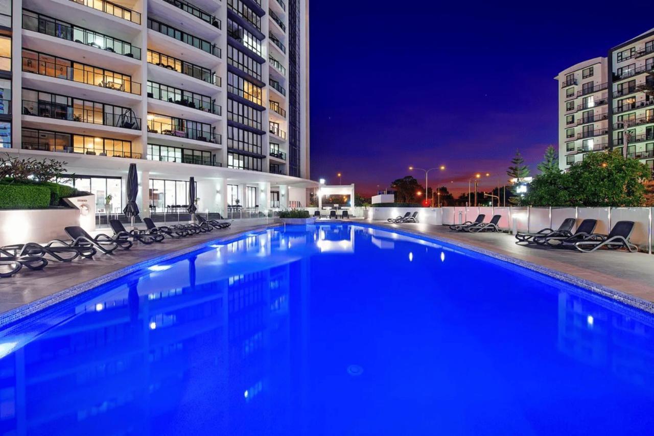 Fresh & Modern 2 Bedroom In Sierra Grand - Coasthm Apartment *