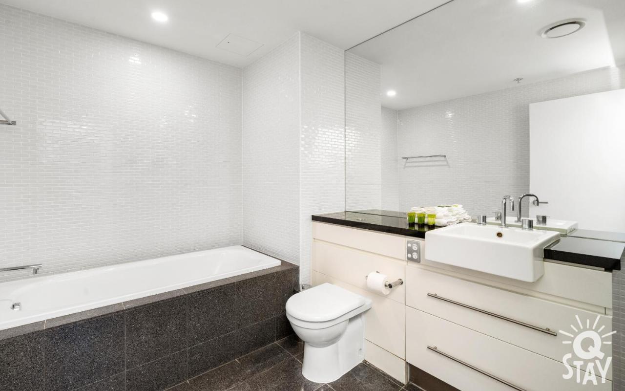 Apartment The Wave - Qstay Gold Coast