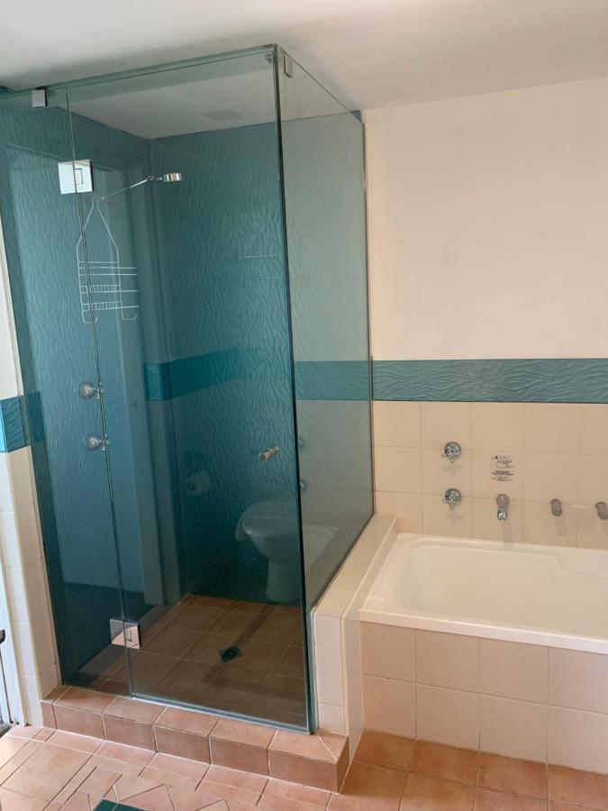 Crown Towers - Private