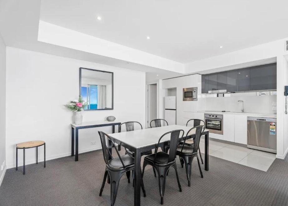 H-residences Private - Hosted By Coastal Letting Apartment Gold Coast